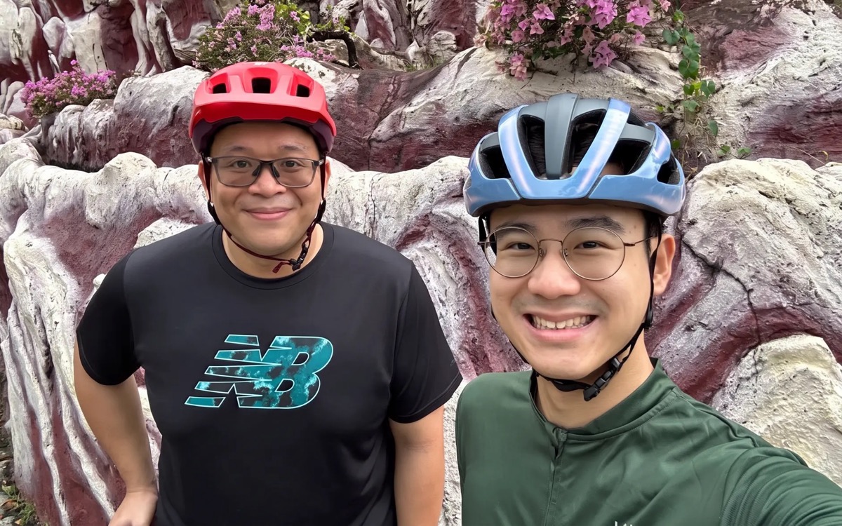 Syafie (left) and Hai Song (right) out cycling together